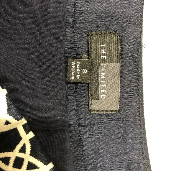 The Limited Navy and White Skirt. Size 8. New - Picture 5 of 5
